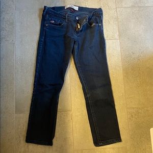 Hollister capris size 3s